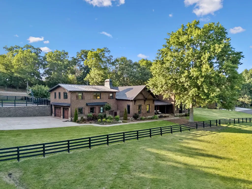 9862 Sam Donald Road Nolensville TN 37135