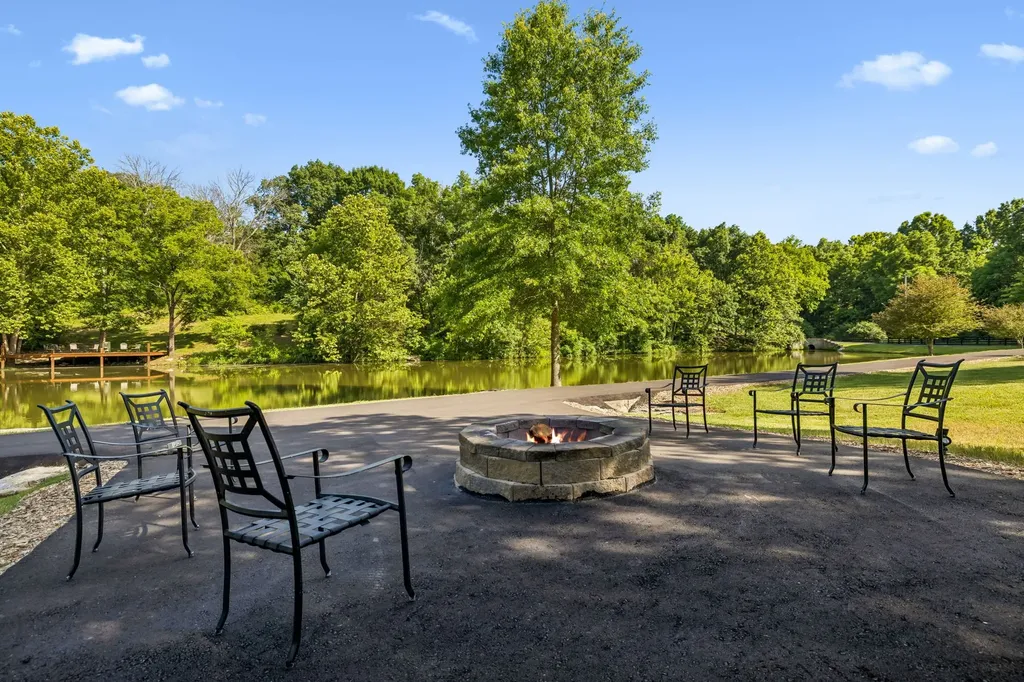 9862 Sam Donald Road Nolensville TN 37135