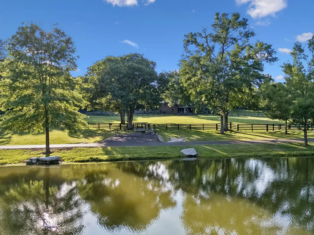 9862 Sam Donald Road Nolensville TN 37135