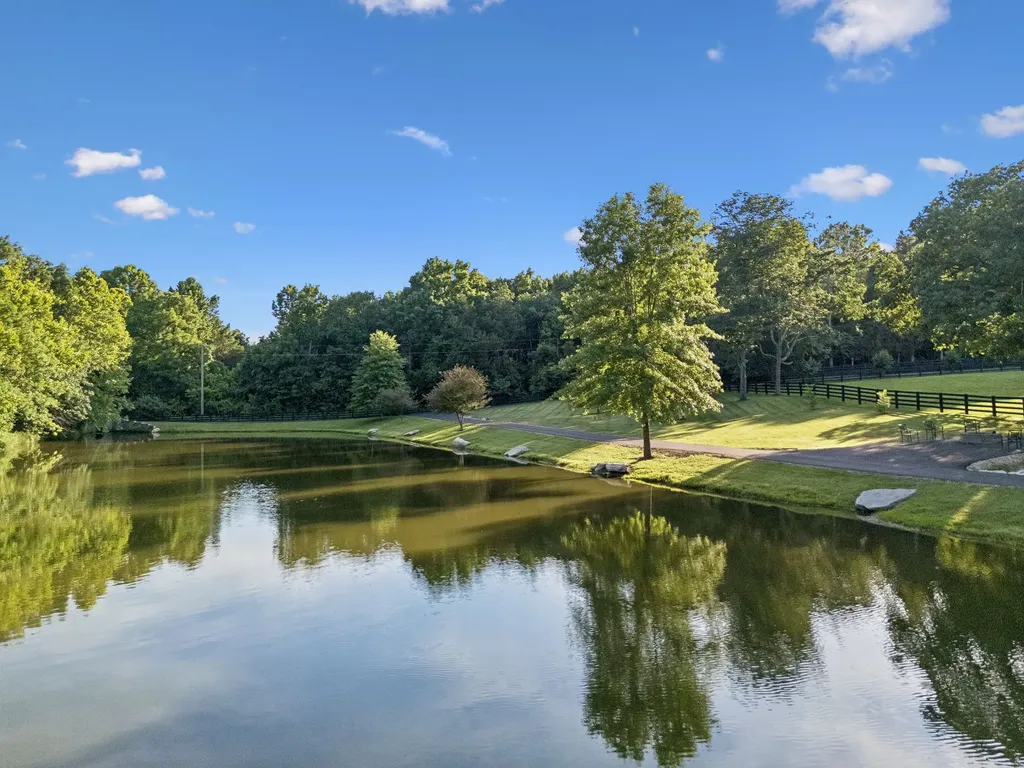 9862 Sam Donald Road Nolensville TN 37135