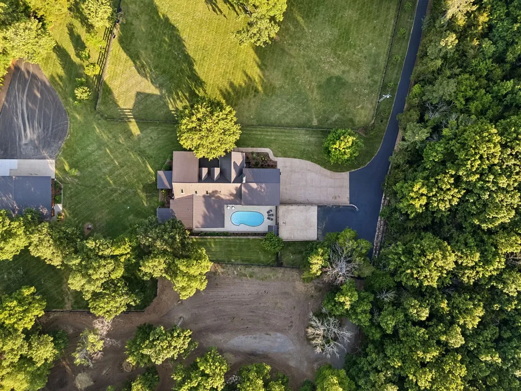 9862 Sam Donald Road Nolensville TN 37135