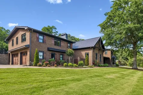 9862 Sam Donald Road Nolensville TN 37135