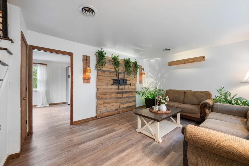 3243 Cloverwood Drive Nashville TN 37214