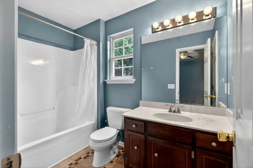 803 Spring Meadow Lane Lebanon TN 37087