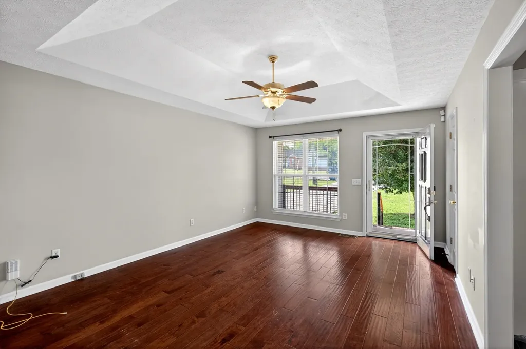 803 Spring Meadow Lane Lebanon TN 37087