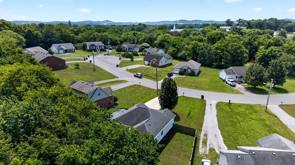 803 Spring Meadow Lane Lebanon TN 37087