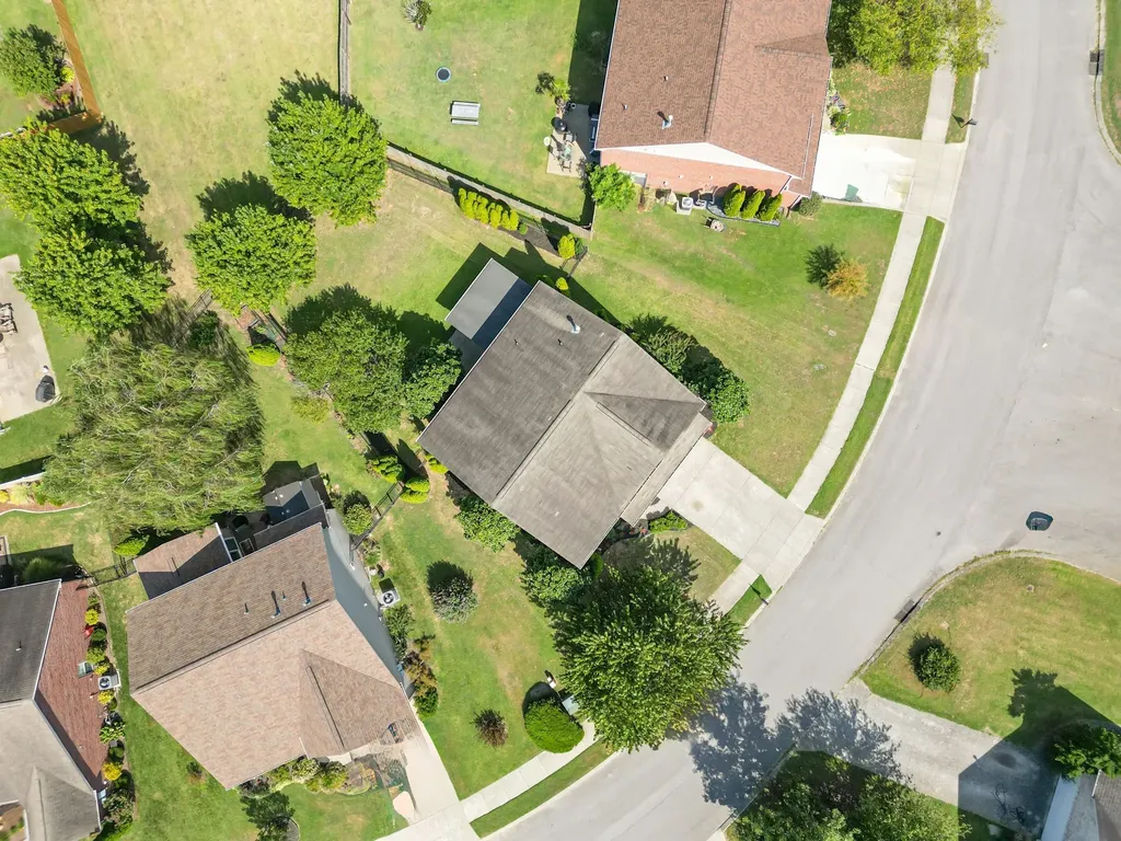 2005 Silverton Circle Spring Hill TN 37174