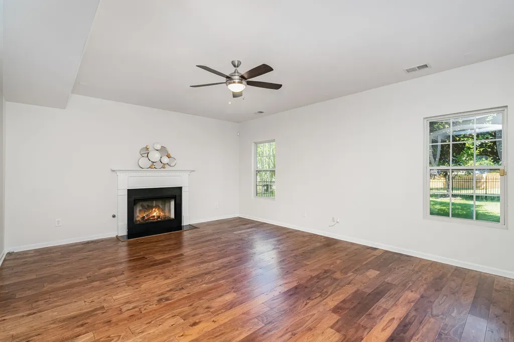 2005 Silverton Circle Spring Hill TN 37174