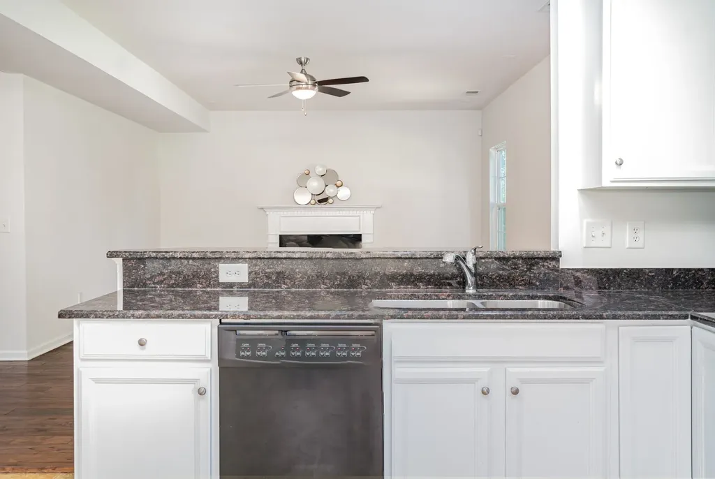 2005 Silverton Circle Spring Hill TN 37174