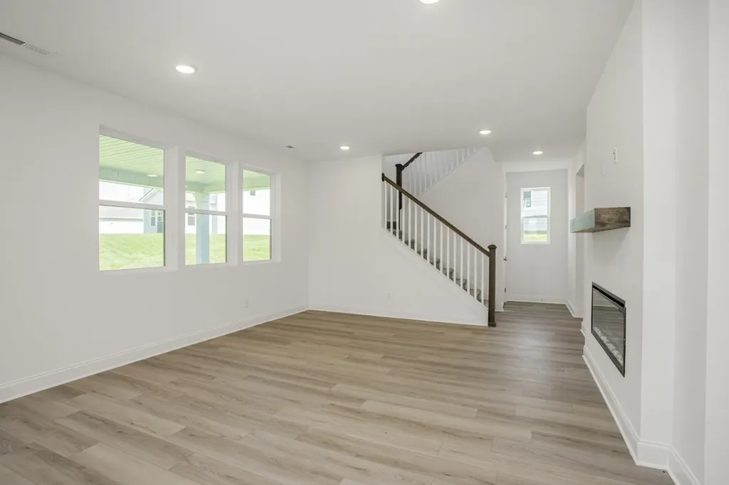 1554O Oak Springs Drive Columbia TN 38401