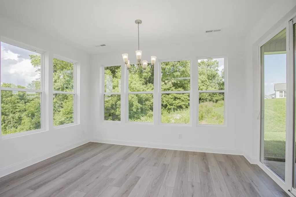 1554O Oak Springs Drive Columbia TN 38401