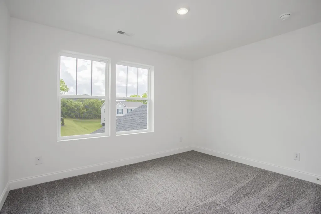 1554O Oak Springs Drive Columbia TN 38401
