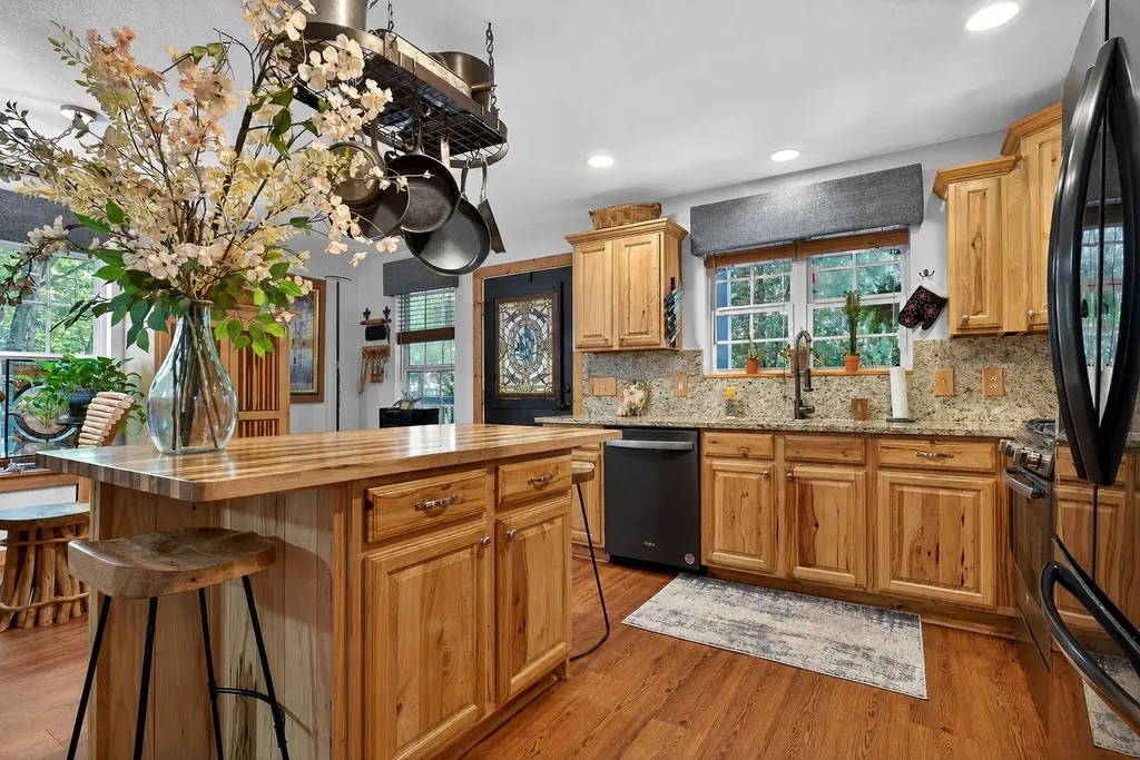 155 Wildwood Road Smithville TN 37166