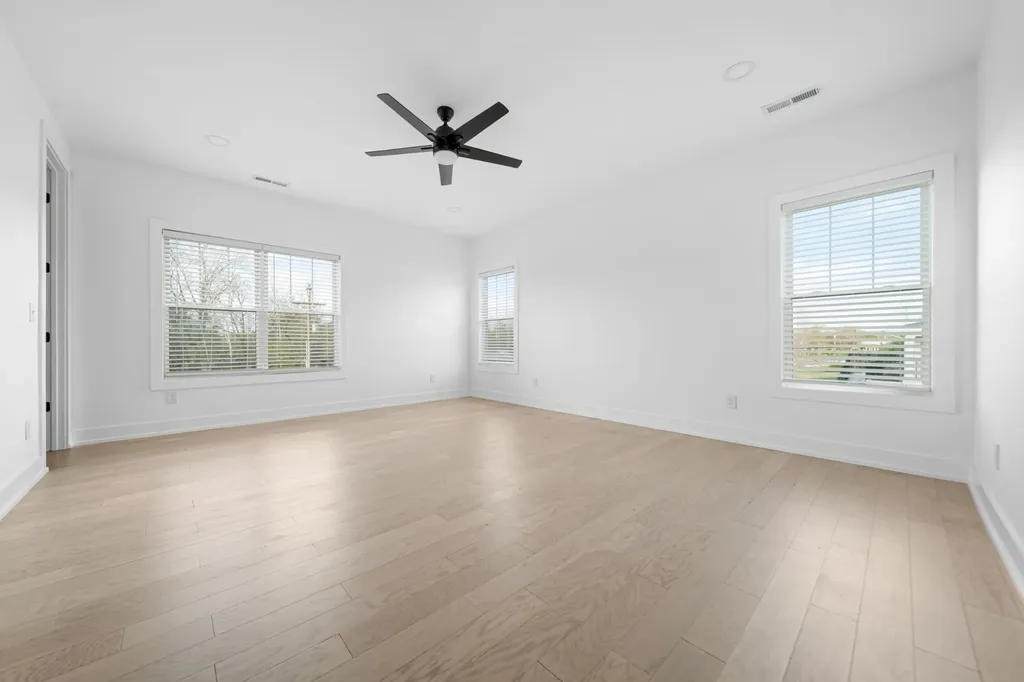 338A Ewing Drive Nashville TN 37207
