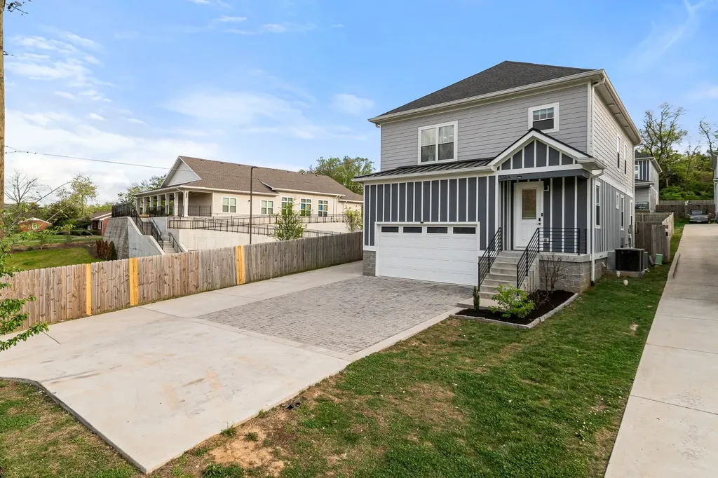 338A Ewing Drive Nashville TN 37207