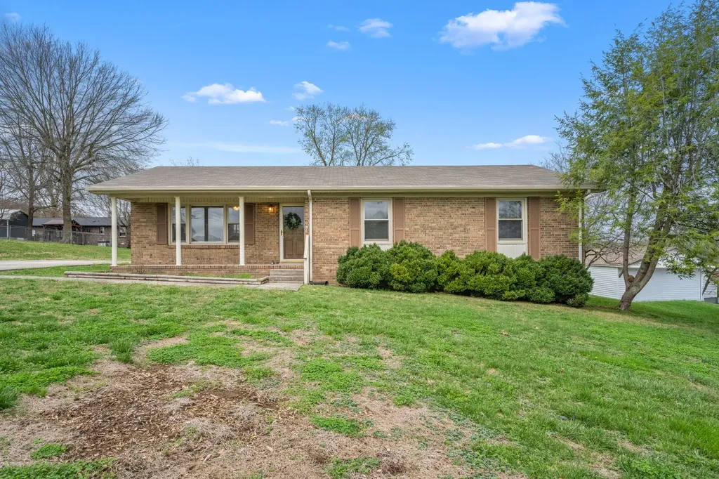 210 Lee Avenue Woodbury TN 37190