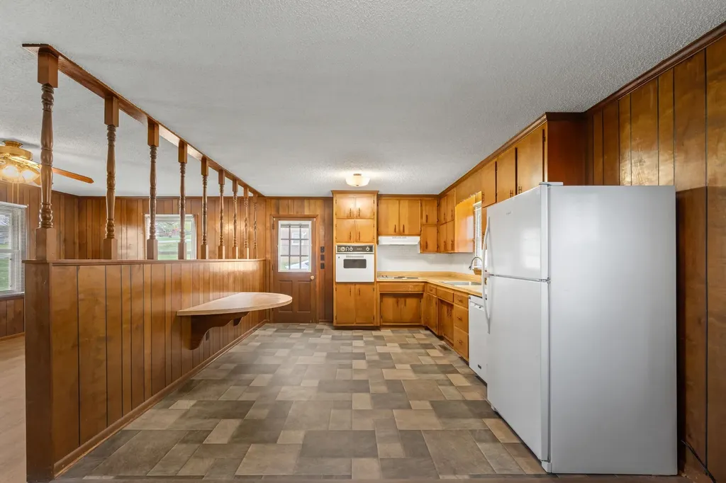 210 Lee Avenue Woodbury TN 37190