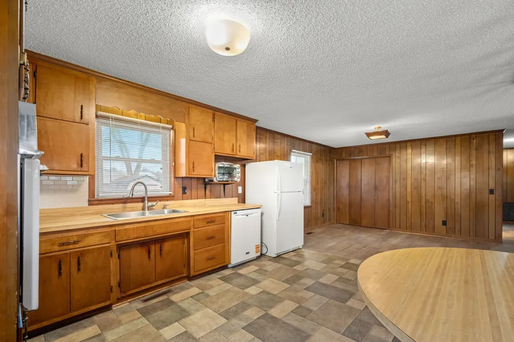 210 Lee Avenue Woodbury TN 37190