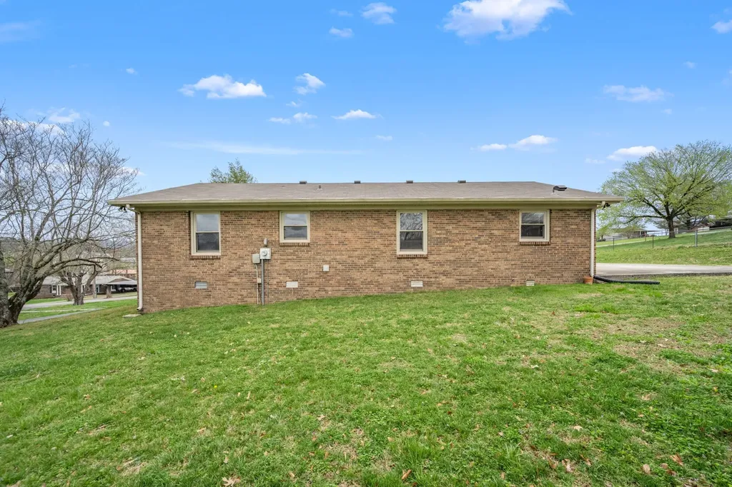 210 Lee Avenue Woodbury TN 37190