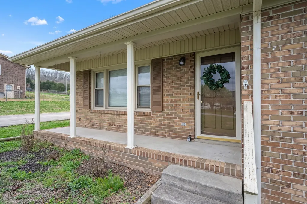 210 Lee Avenue Woodbury TN 37190