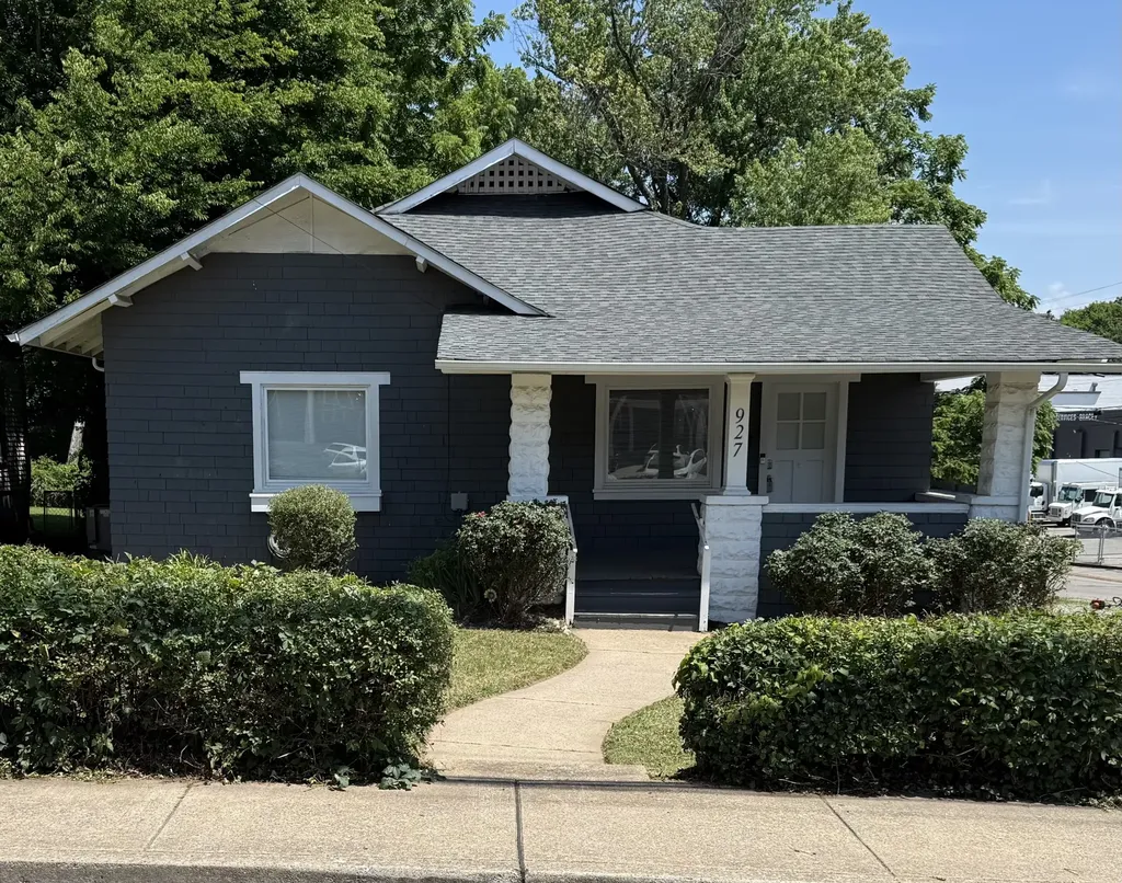 927 Crossland Avenue Clarksville TN 37040