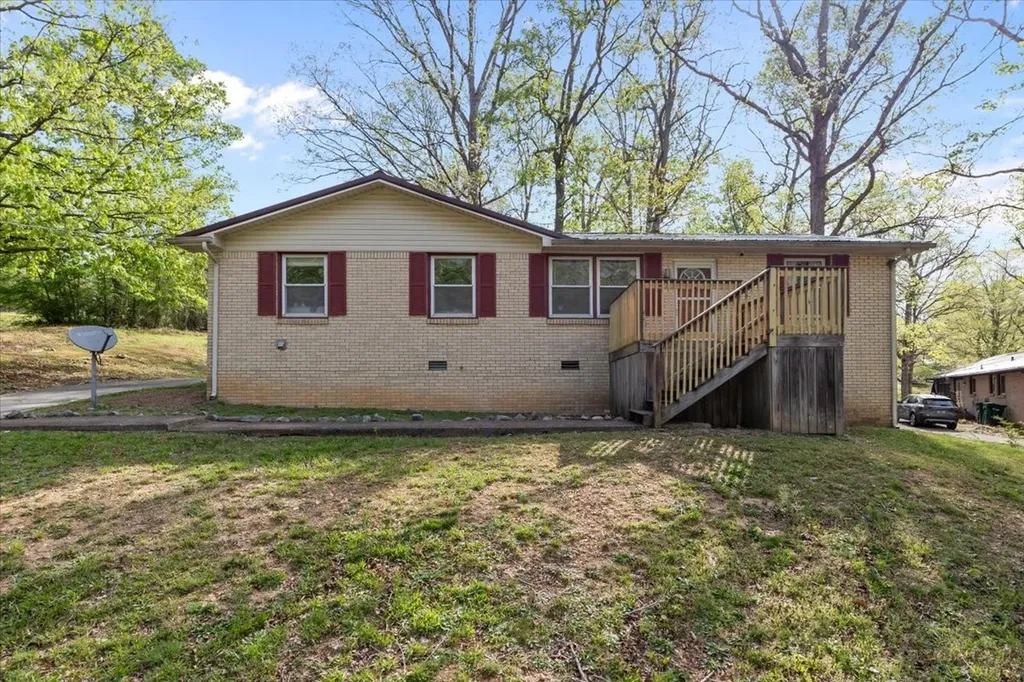 111 Bern Street Waverly TN 37185