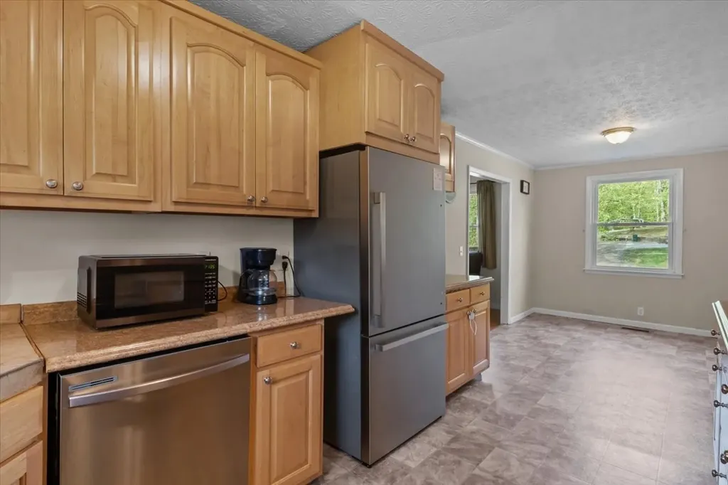 111 Bern Street Waverly TN 37185