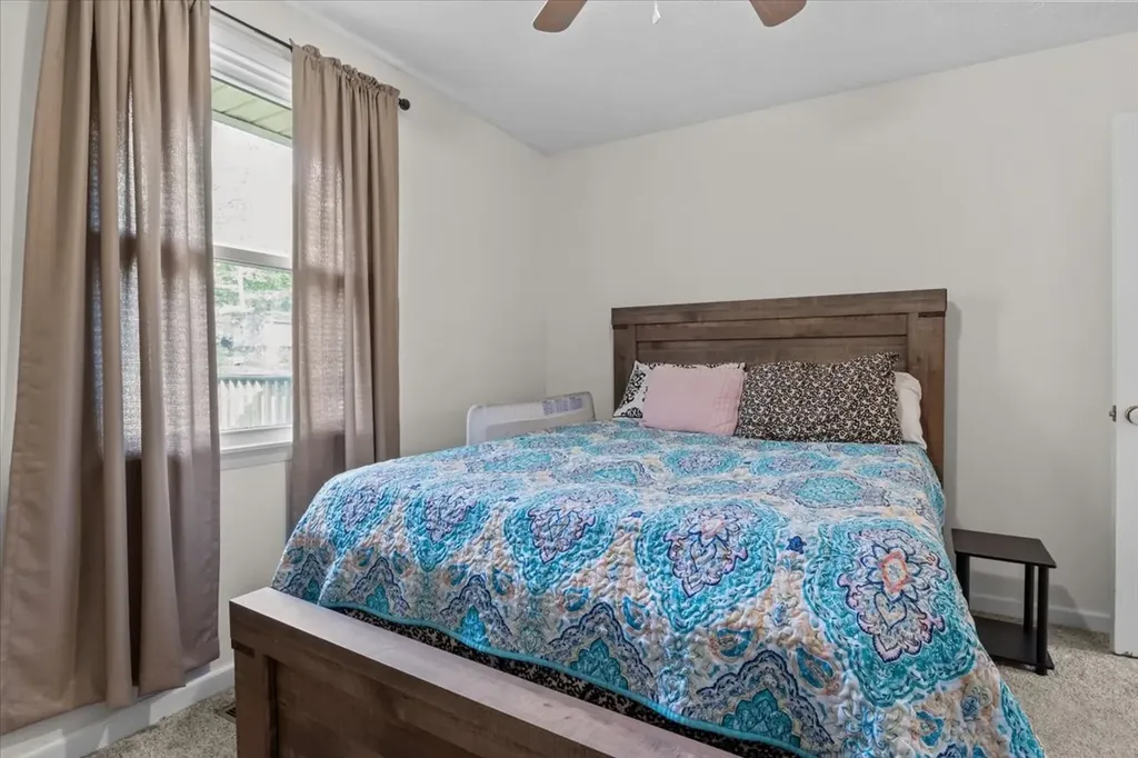 111 Bern Street Waverly TN 37185