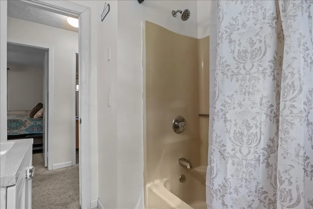 111 Bern Street Waverly TN 37185