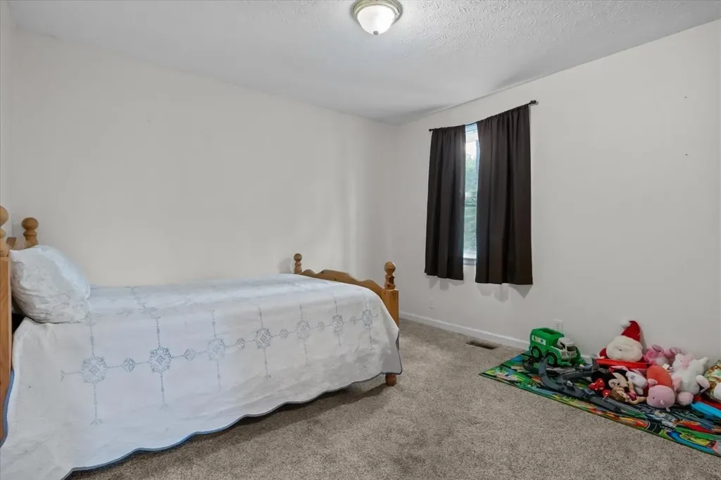 111 Bern Street Waverly TN 37185