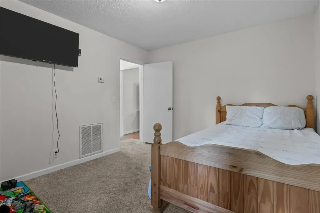 111 Bern Street Waverly TN 37185