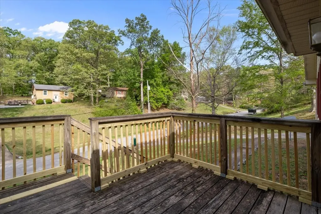 111 Bern Street Waverly TN 37185