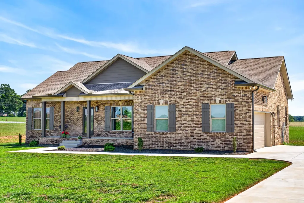 5367 Roy Holman Road Springfield TN 37172