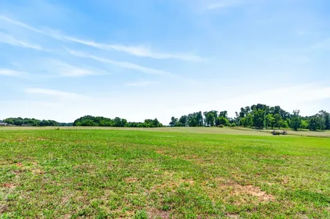 5367 Roy Holman Road Springfield TN 37172