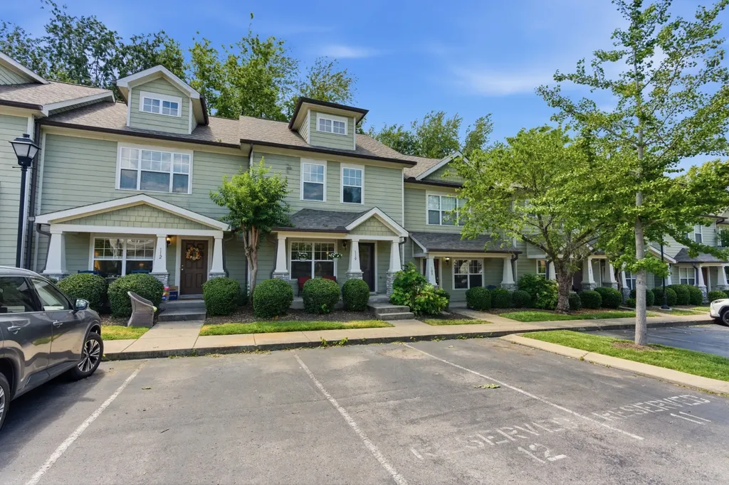 553 Rosedale Avenue Nashville TN 37211