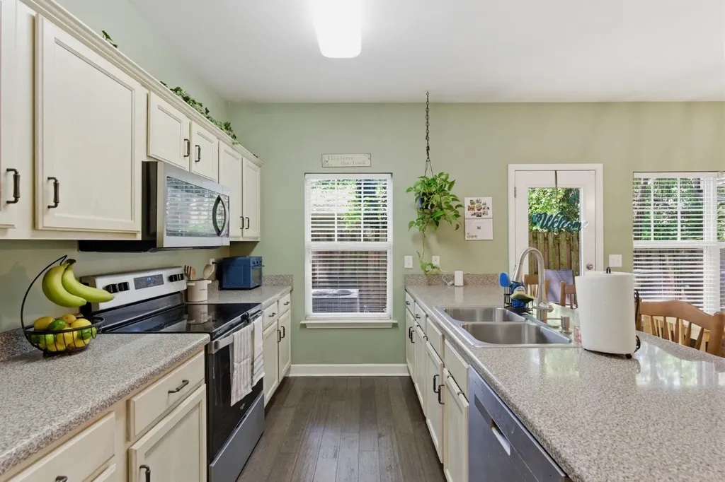 553 Rosedale Avenue Nashville TN 37211