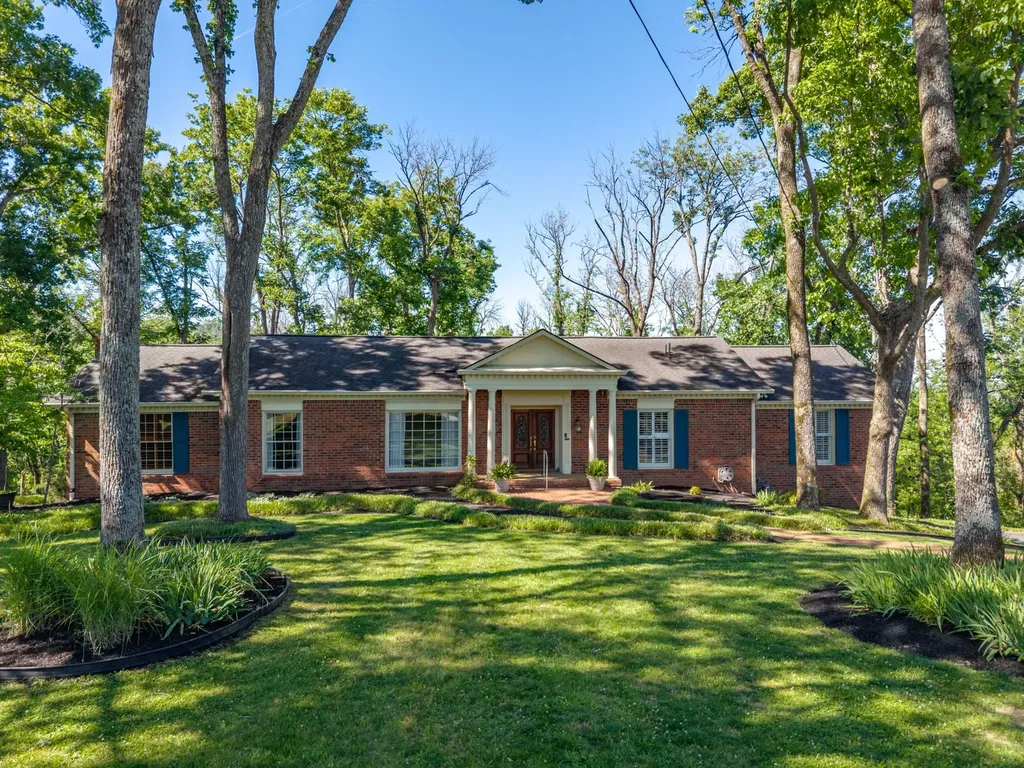 877 Hillhaven Court Nashville TN 37220