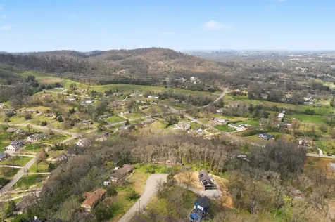 877 Hillhaven Court Nashville TN 37220