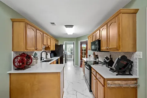 1037 Burslem Cove Cordova TN 38018