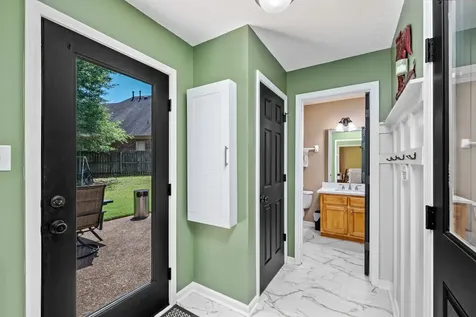 1037 Burslem Cove Cordova TN 38018