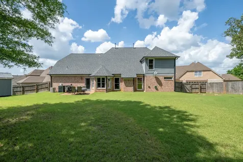 1037 Burslem Cove Cordova TN 38018