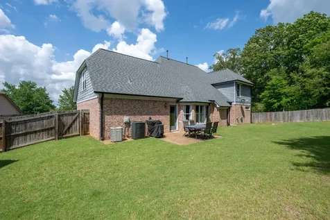 1037 Burslem Cove Cordova TN 38018