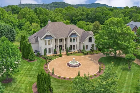 238 Pelham Drive Brentwood TN 37027