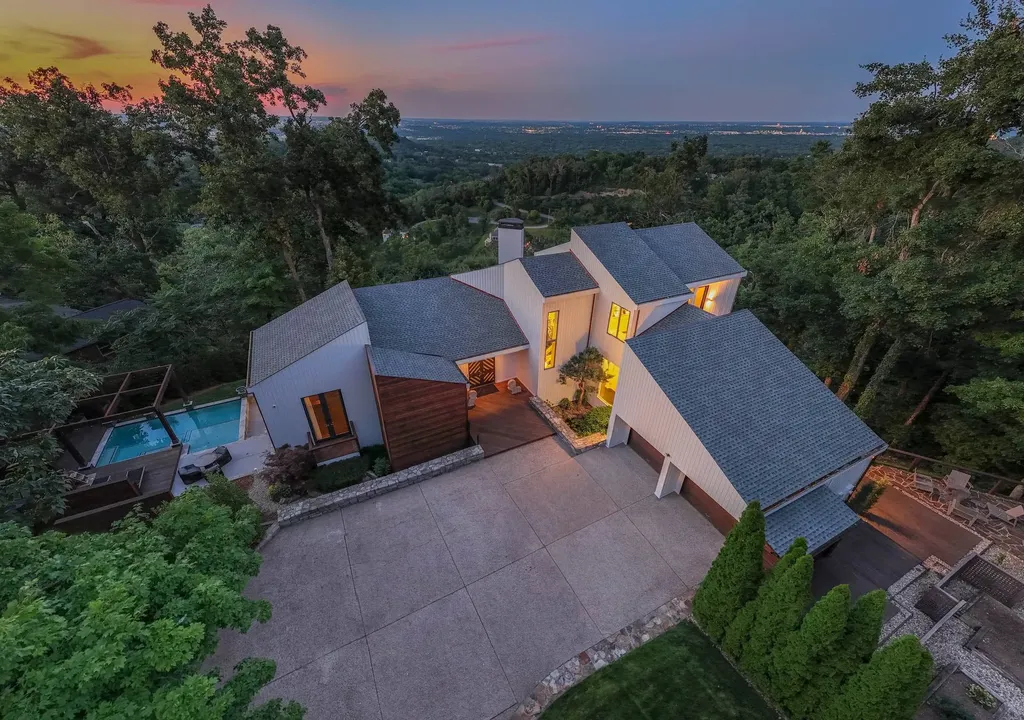 1819 Laurel Ridge Drive Nashville TN 37215