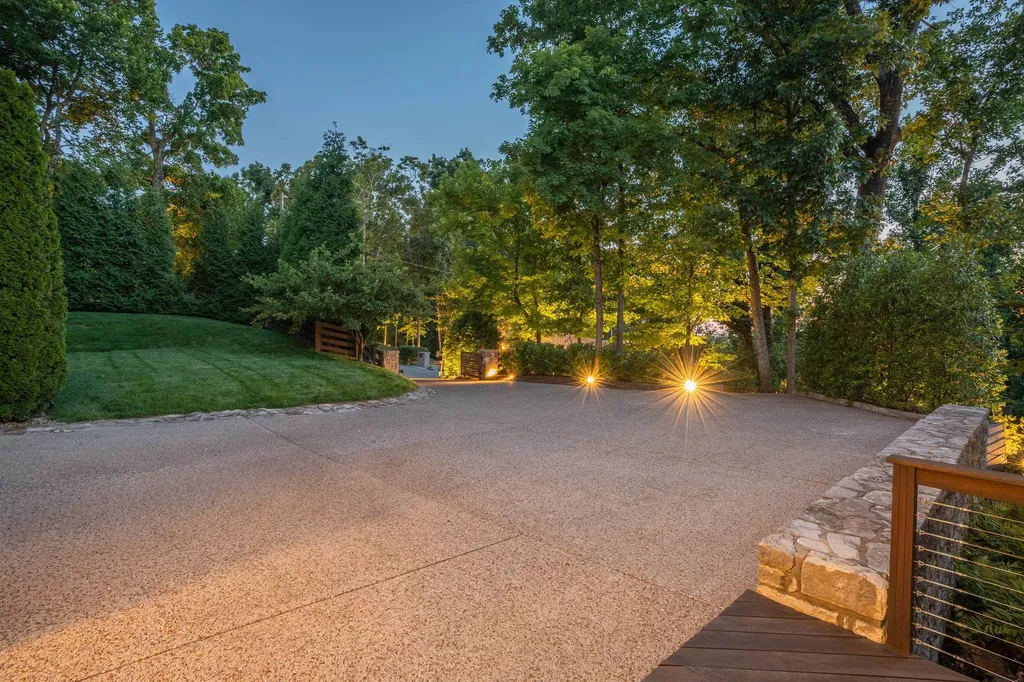 1819 Laurel Ridge Drive Nashville TN 37215