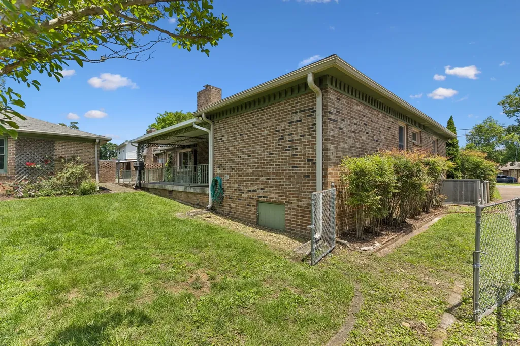 3836 Lake Aire Drive Nashville TN 37217