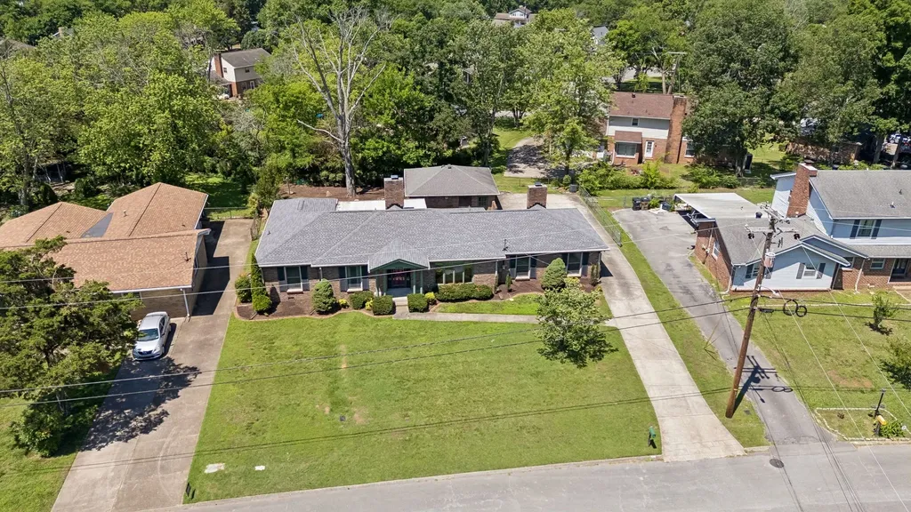 3836 Lake Aire Drive Nashville TN 37217