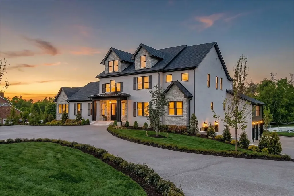 102 Steeplechase Lane Nashville TN 37221