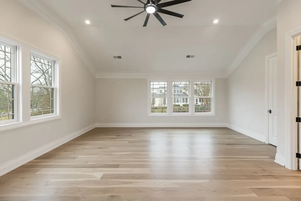102 Steeplechase Lane Nashville TN 37221
