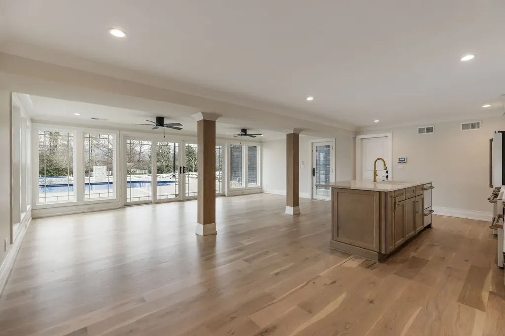 102 Steeplechase Lane Nashville TN 37221